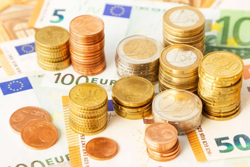 Koji su najčešći mitovi o ličnim finansijama Koji su najčešći mitovi o ličnim finansijama